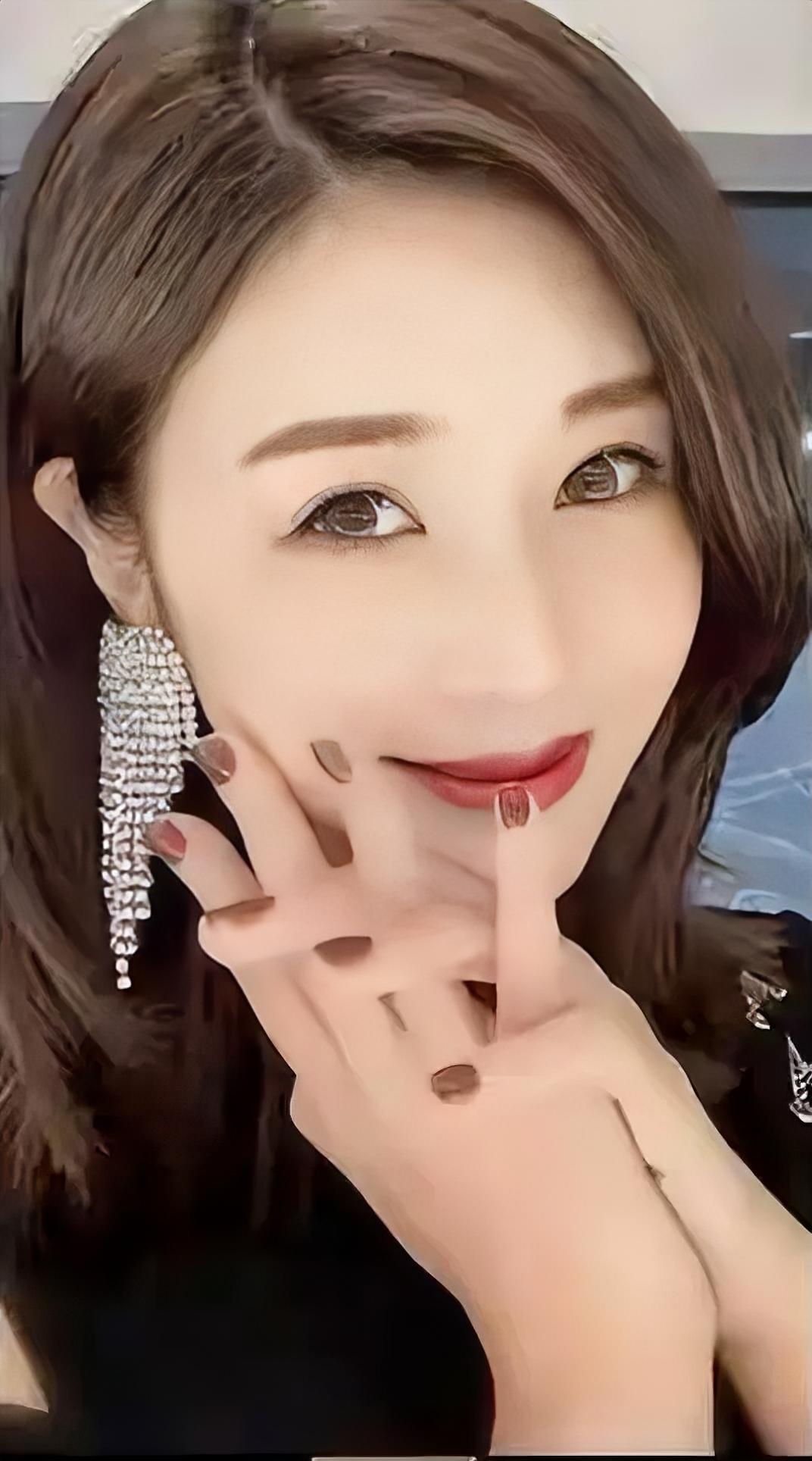 张雨绮突然“霸榜”热搜！从春晚除名到品牌切割，一场个人危机如何演变为波及全行业的