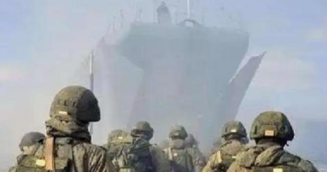 为什么中国开始对美国步步紧逼，因为我们看透了苏联解体的本质，而现在，我们正在让美