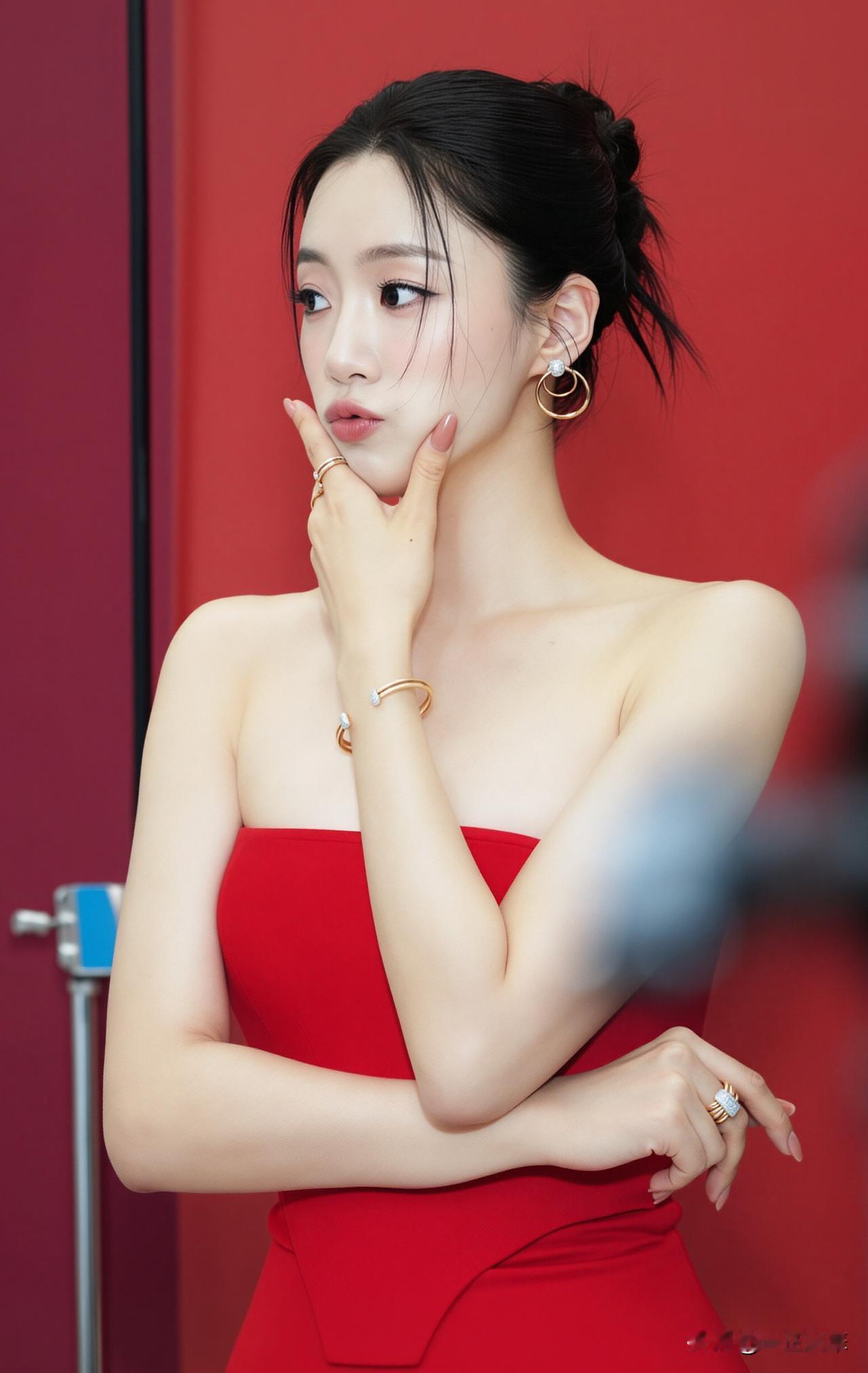 经典推荐🔥：咸恩静  5 颗星✨  经典作品（收藏起来慢慢欣赏）

1. 《D