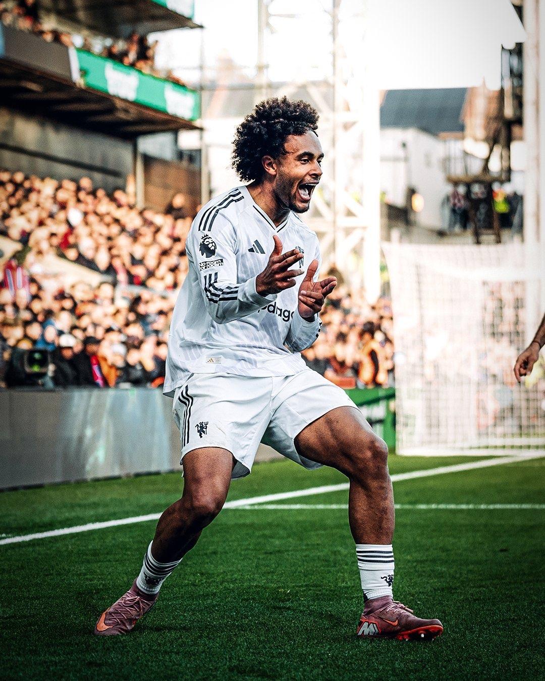 快了，快了，齐尔克泽走了，是不是就意味着 塞梅约要来了[憨笑]
🔴曼联已向罗马