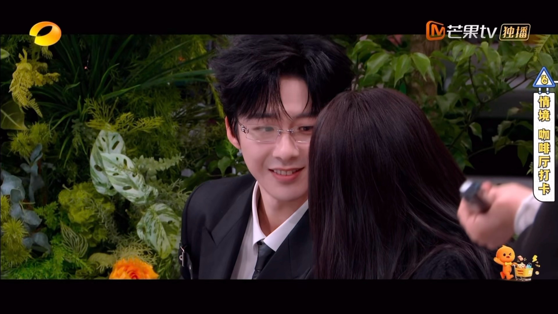 “其实我不在乎别人说什么，我只在乎……你怎么想。”刘宇宁不演偶像剧和他会演并不冲