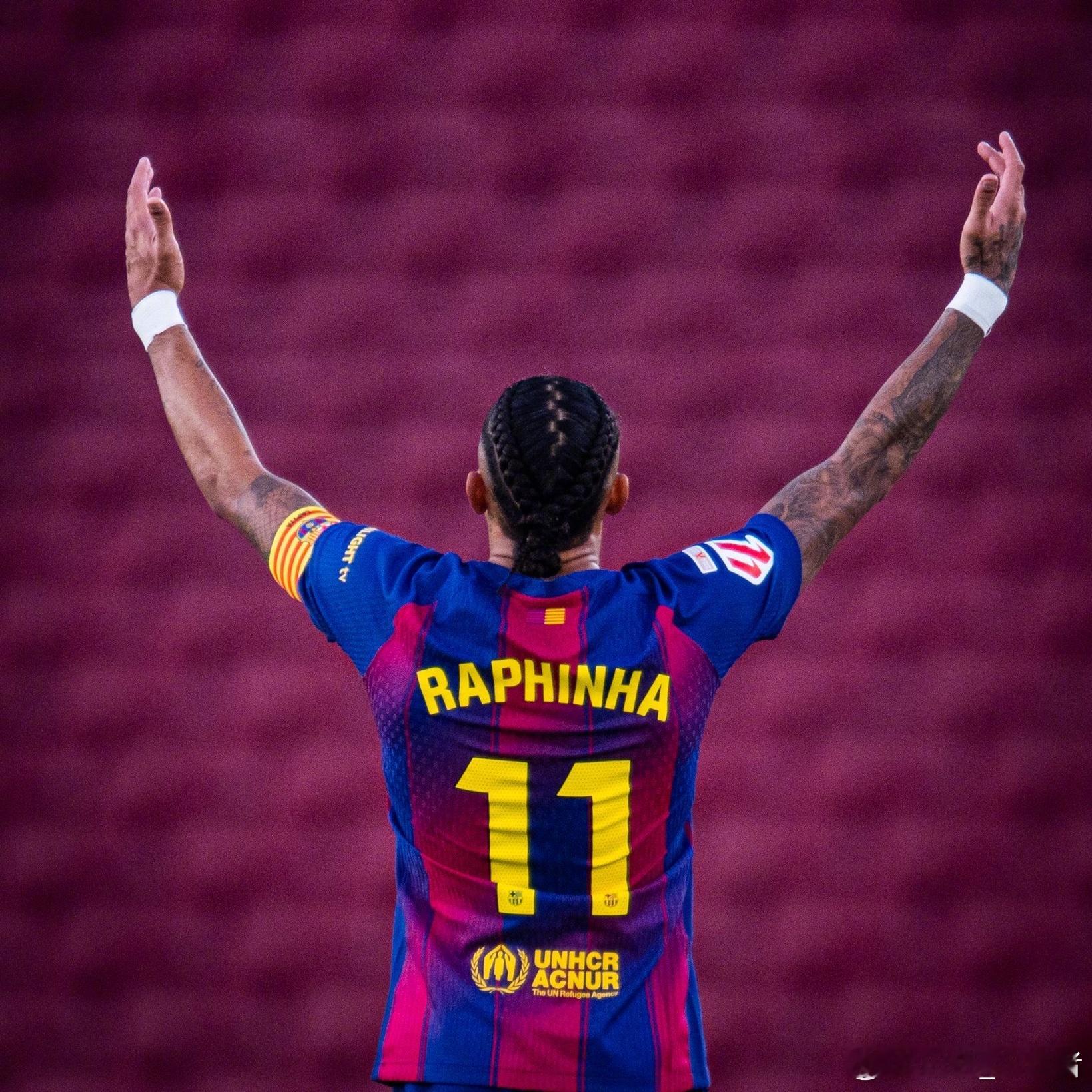 拉菲尼亚：“一个完美的下午，我们在俱乐部的生日取得了胜利。对方开场第一分钟打了我