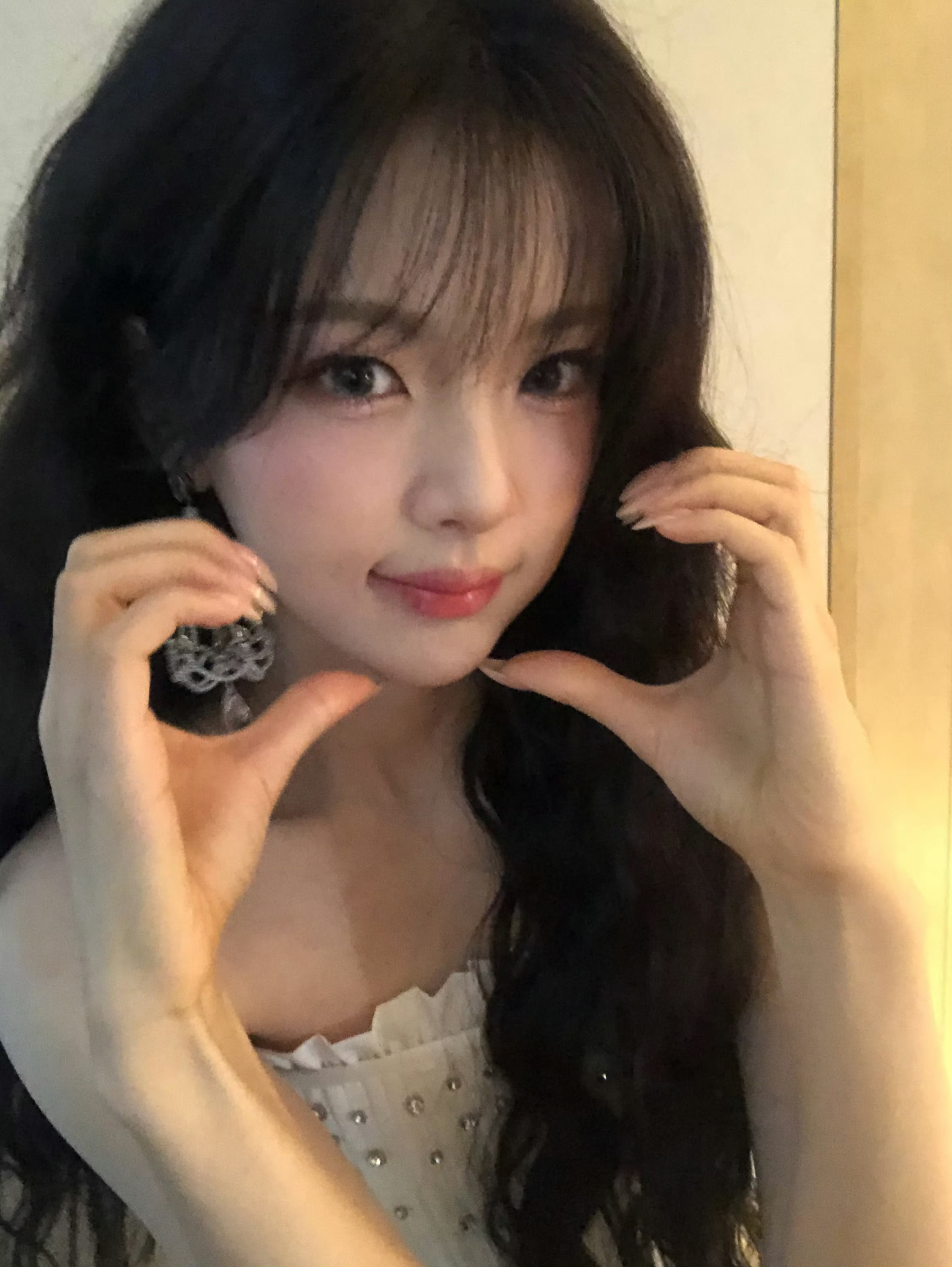 对着如此貌美如此萌的杨超越何止是一点点心动