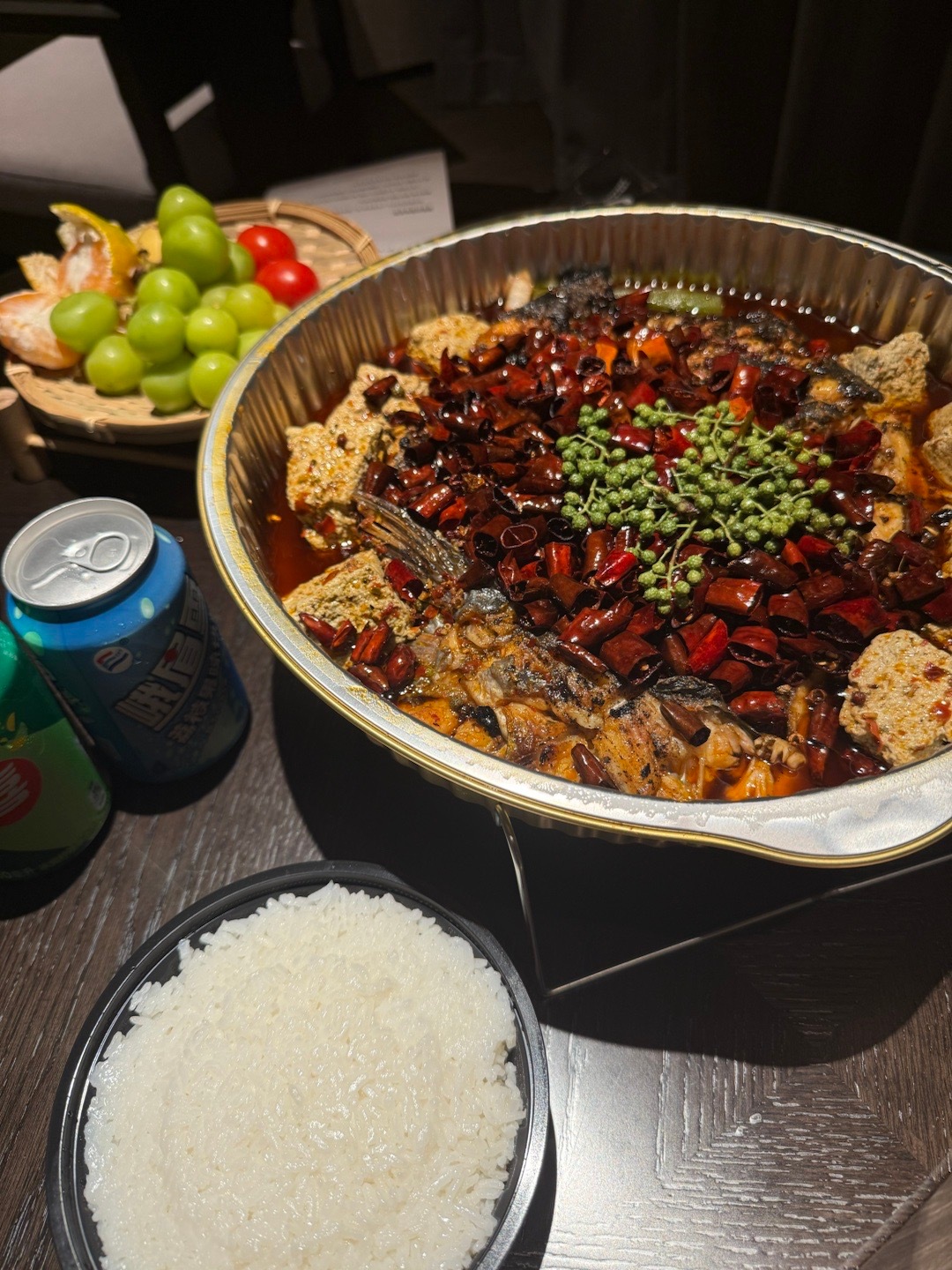 在酒店吃吃喝喝 ​​​
