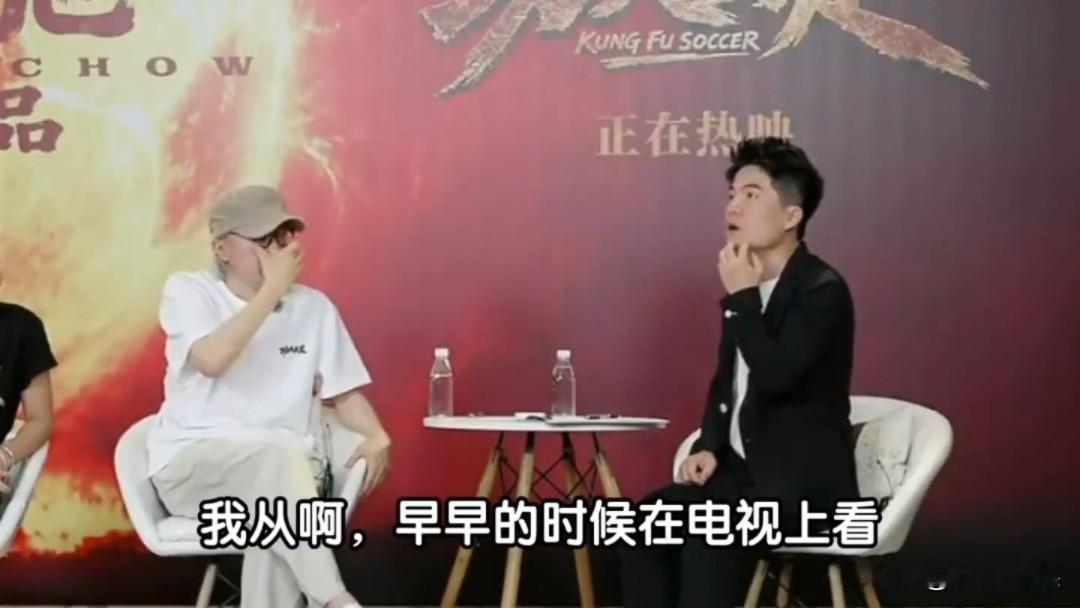 董宇辉，尴尬了！

7月30日晚，网上曝光一段视频，董宇辉在直播间采访了周星驰，