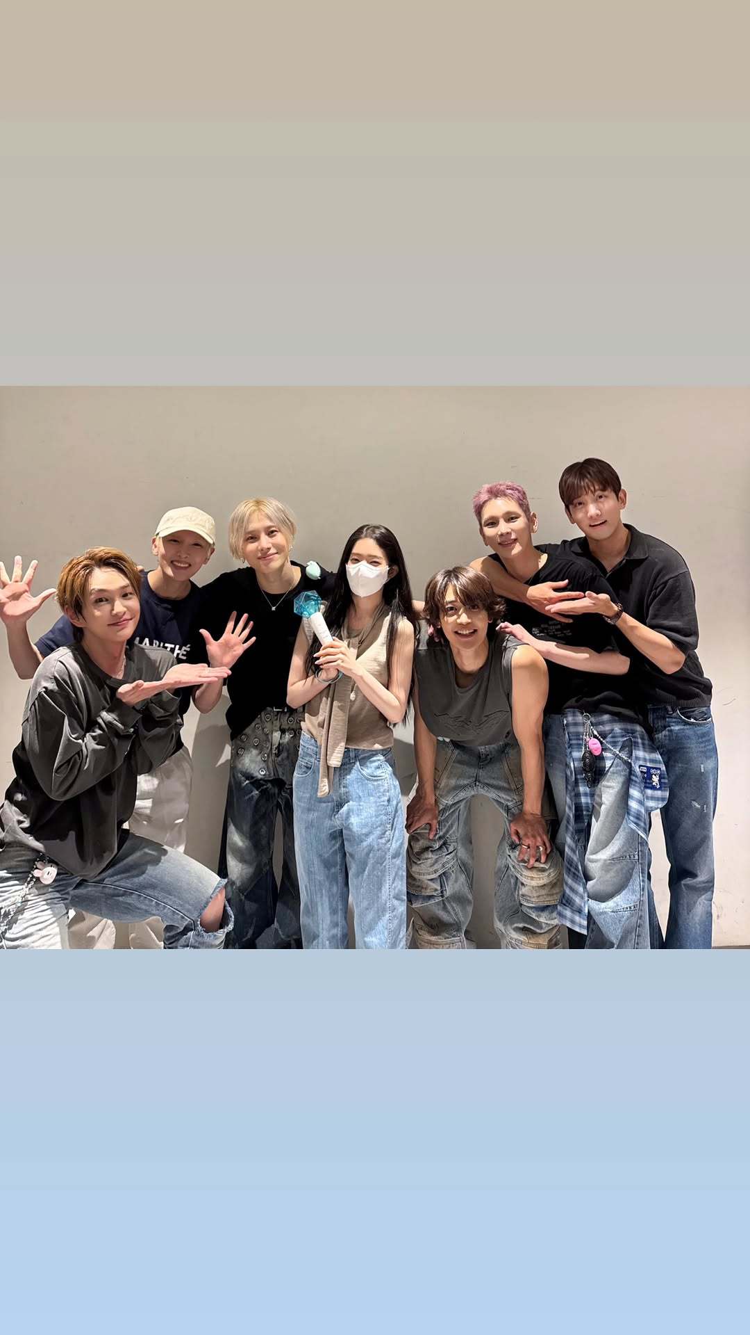 “CB百蓝_。260530金厉旭 ins story更新： 