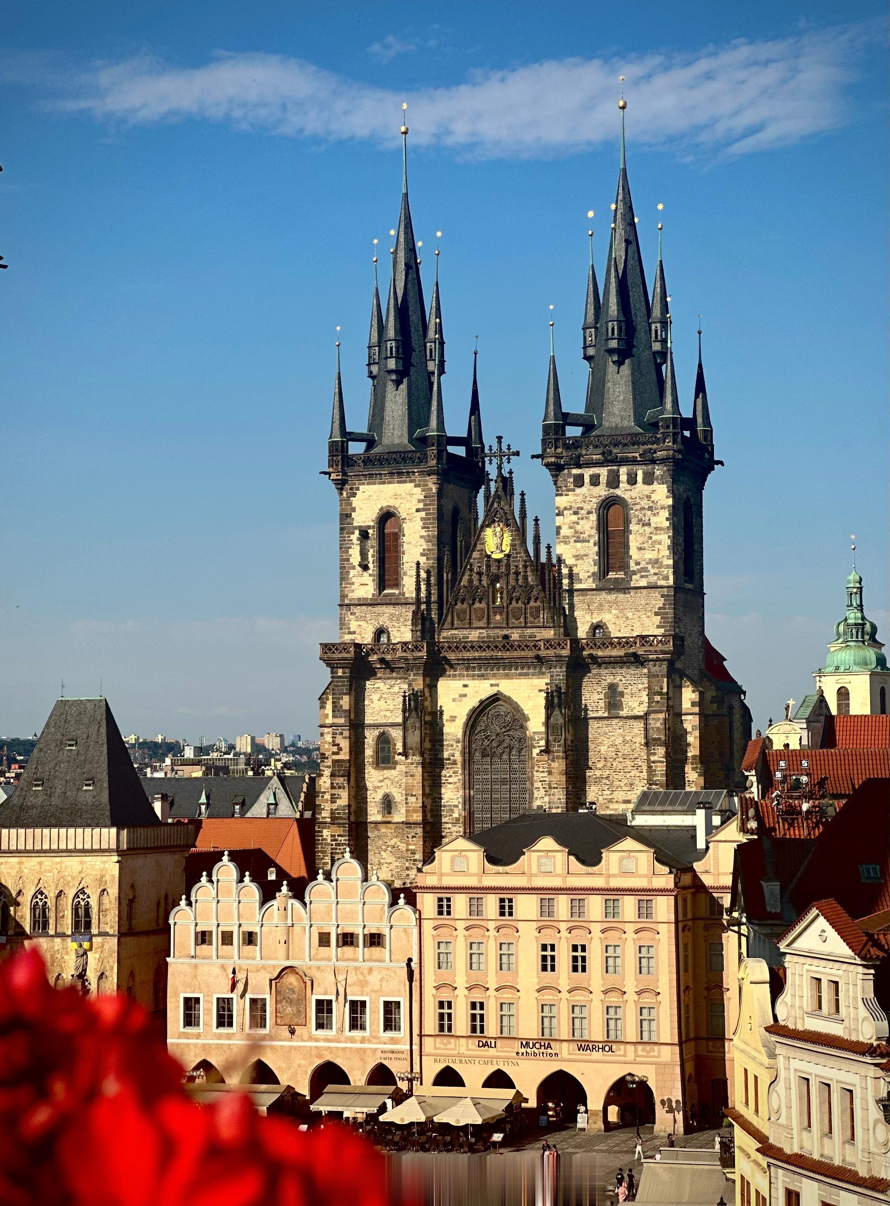 “城堡为爱守着秘密 而我为你守着回忆” 🇨🇿  ​​​