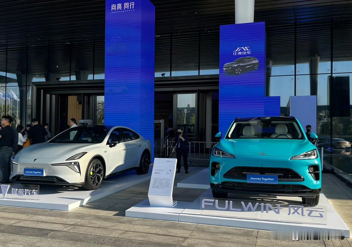 地平线第一届技术生态大会，展示几个重要新动向：1，第四代bpu黎曼架构；第四代编