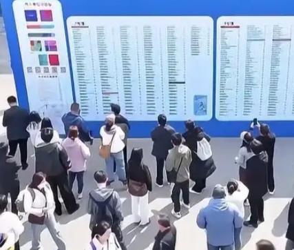 2026年赚钱最多的岗位出来了，它就是‌人工智能工程师，平均月薪20804元‌，