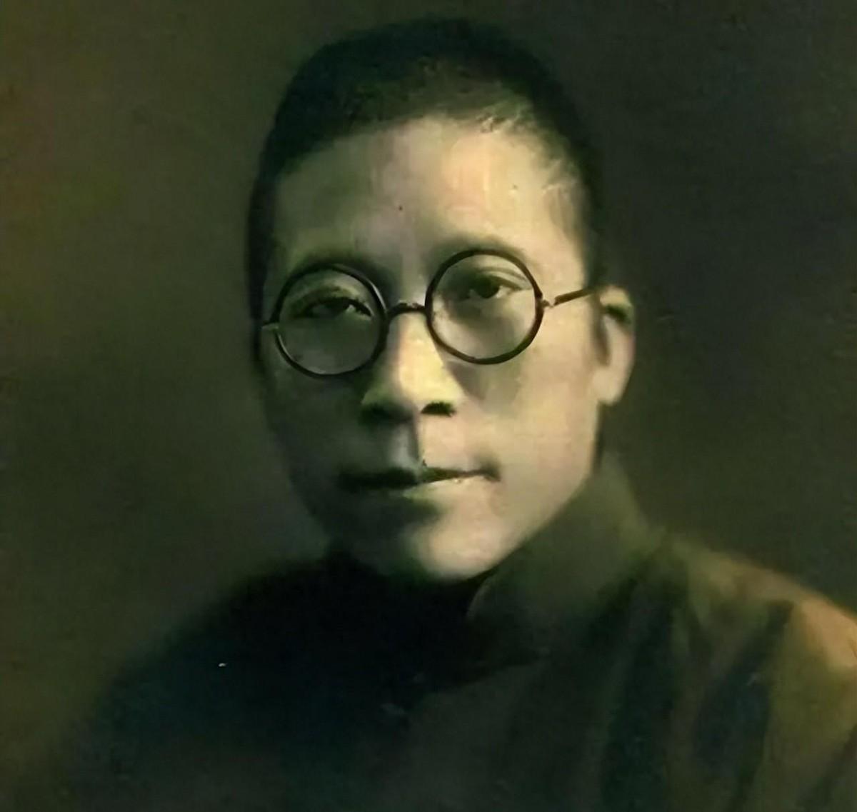 杨虎城回国时，张云逸真诚劝他前往延安，并以张汉卿的经历提醒他要慎重决断
1937