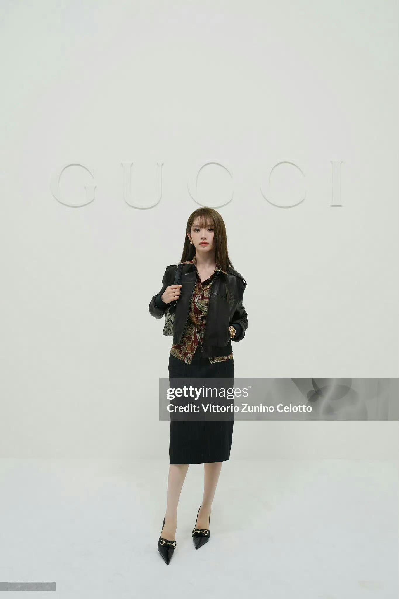 田曦薇米兰g社生图田曦薇这组米兰g社生图也太美了吧！状态好绝！五官精致又灵动，随