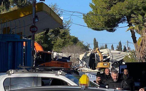 新闻快讯——2026年1月20日，以色列军队在东耶路撒冷卡兰迪亚的近东救济工程处