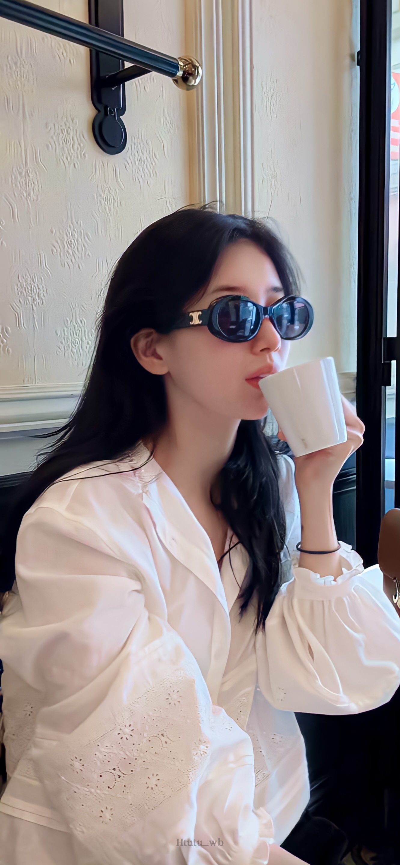 裴秀智Suzy壁纸更新啦～☔️☕️ ​​​