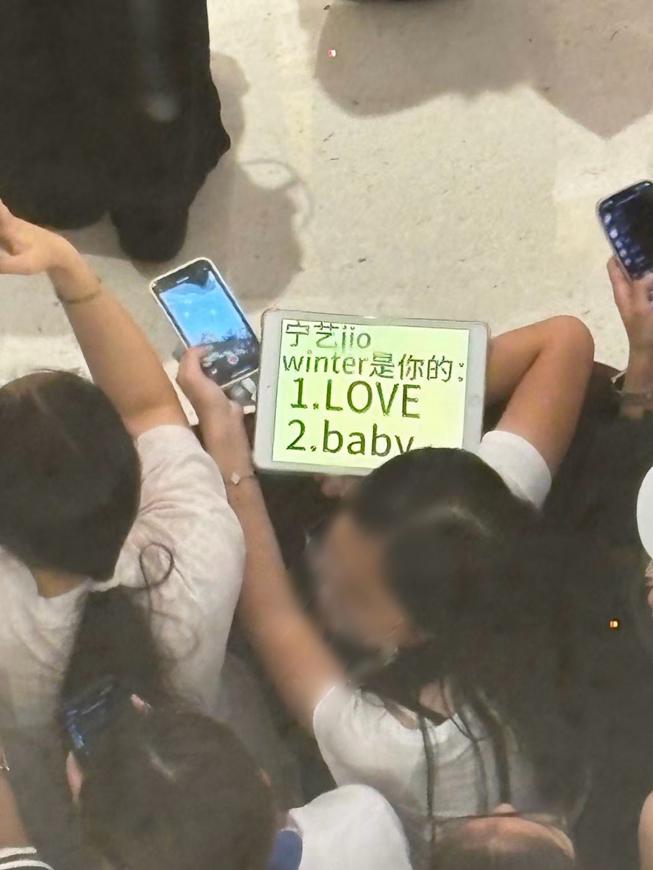 金玟庭没有🐍牌活动就这样 
