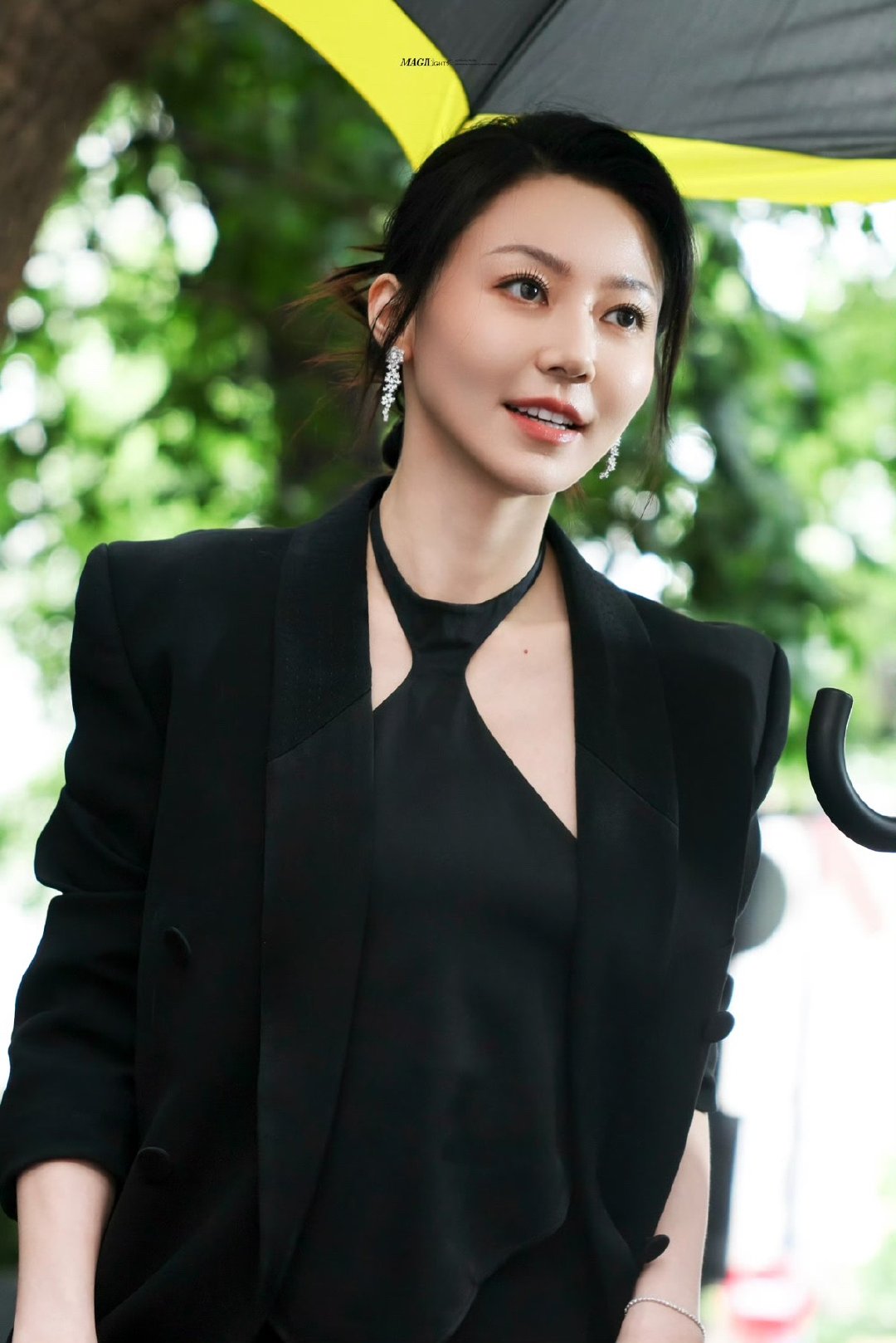 黄梦莹美人一大跳黄梦莹上影节气场全开 被黄梦莹美了一大跳啊！！ 