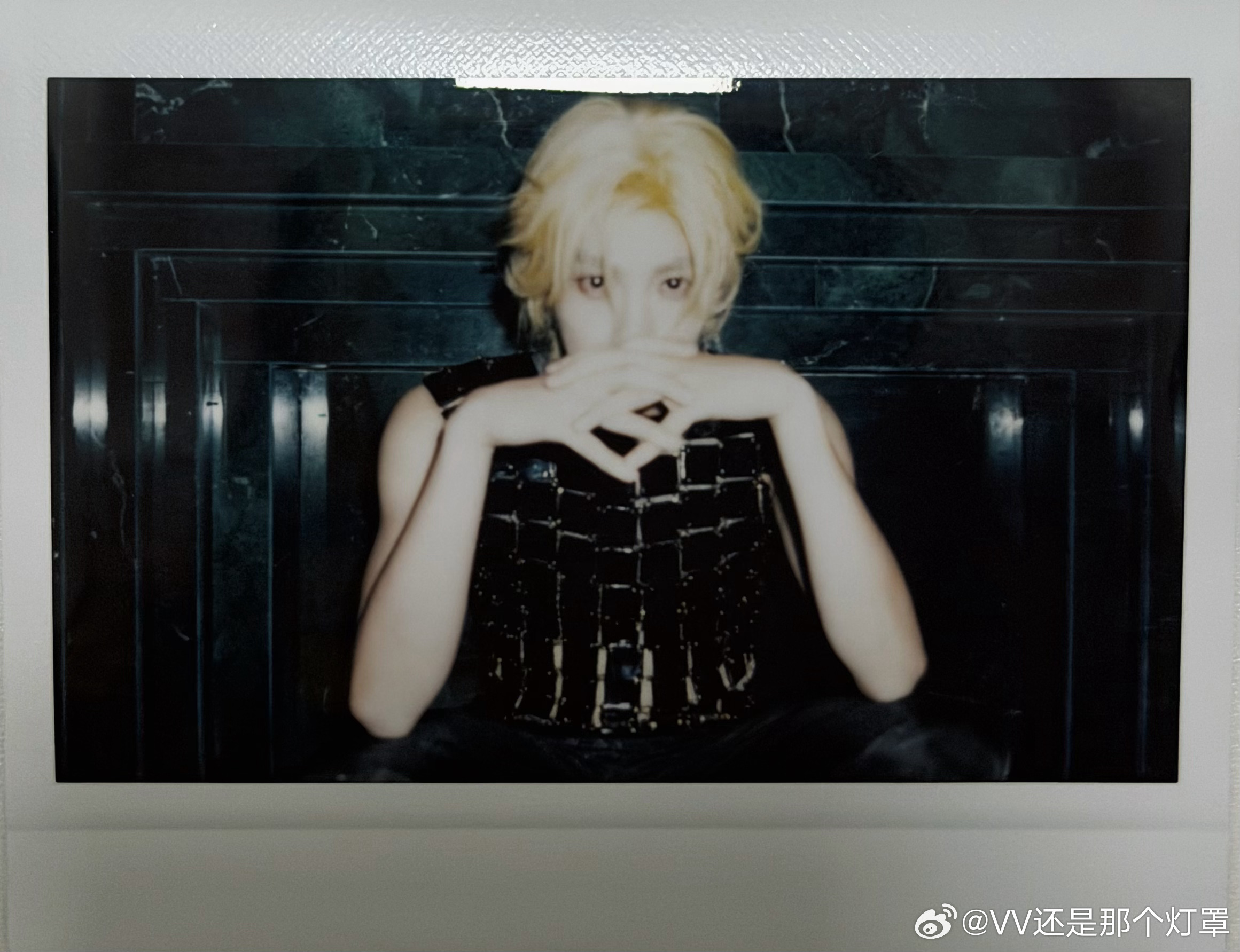 吃了一天瓜以后刷到田栩宁的拍立得像是在给眼睛泡温泉♨。 