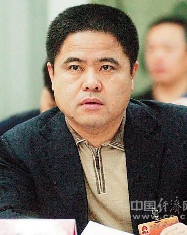 [鼓掌]在鸡西市，一个鲜为人知的地方，却发生了一起让人瞠目结舌的贪腐案件。前副市