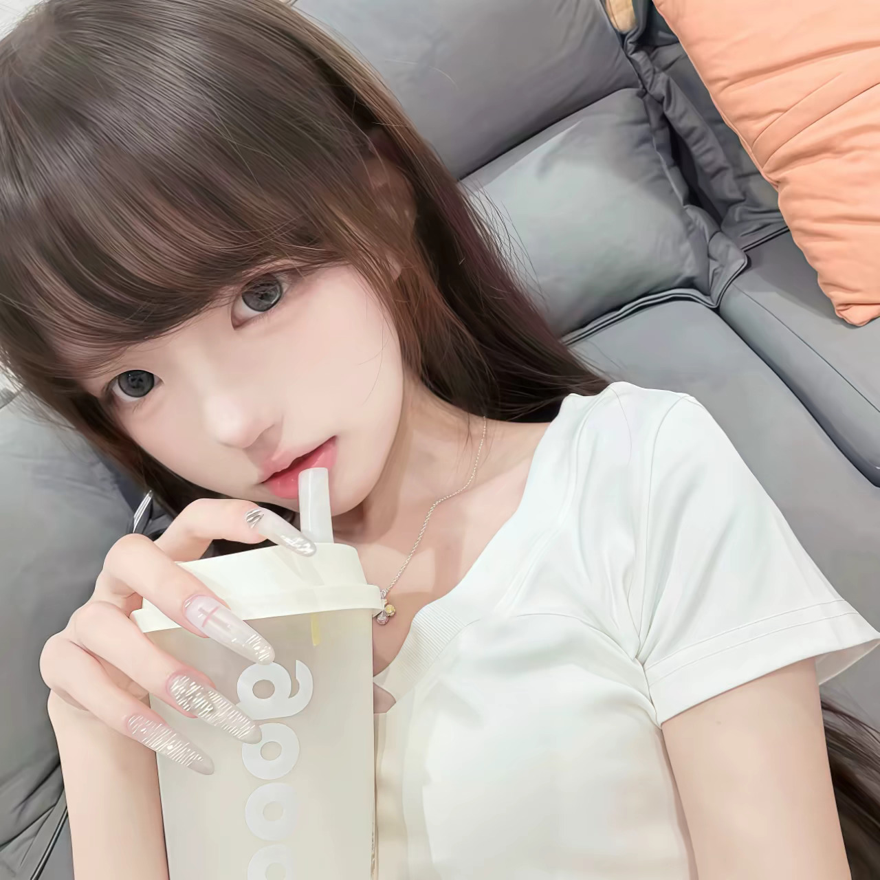 𝙒𝙚𝘾𝙝𝙖𝙩高清女生头像ins风｜氛围感｜女头｜高清 ︱ 图源网 二
