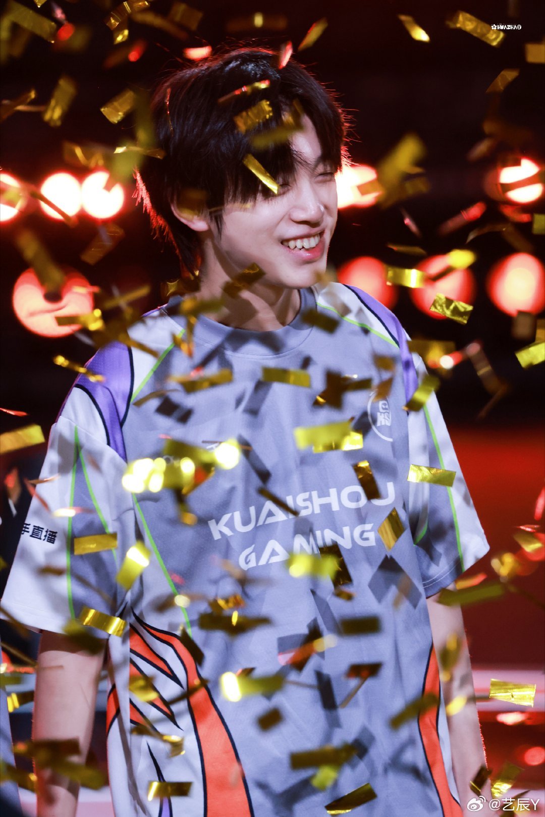 无言ZHY 无言好好休息~决赛加油！