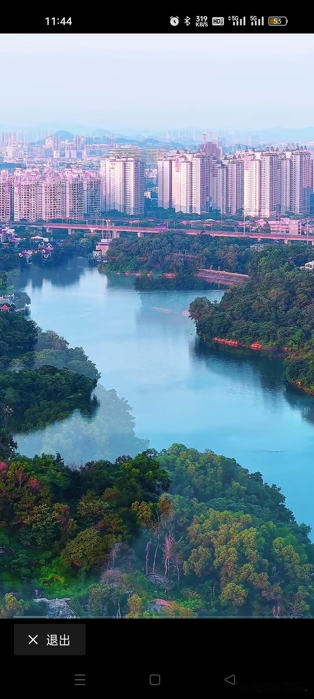 广州花都区秀全湖今日开放参观。这是继花都湖之后，当地重金打造的又一人工景观湖，必