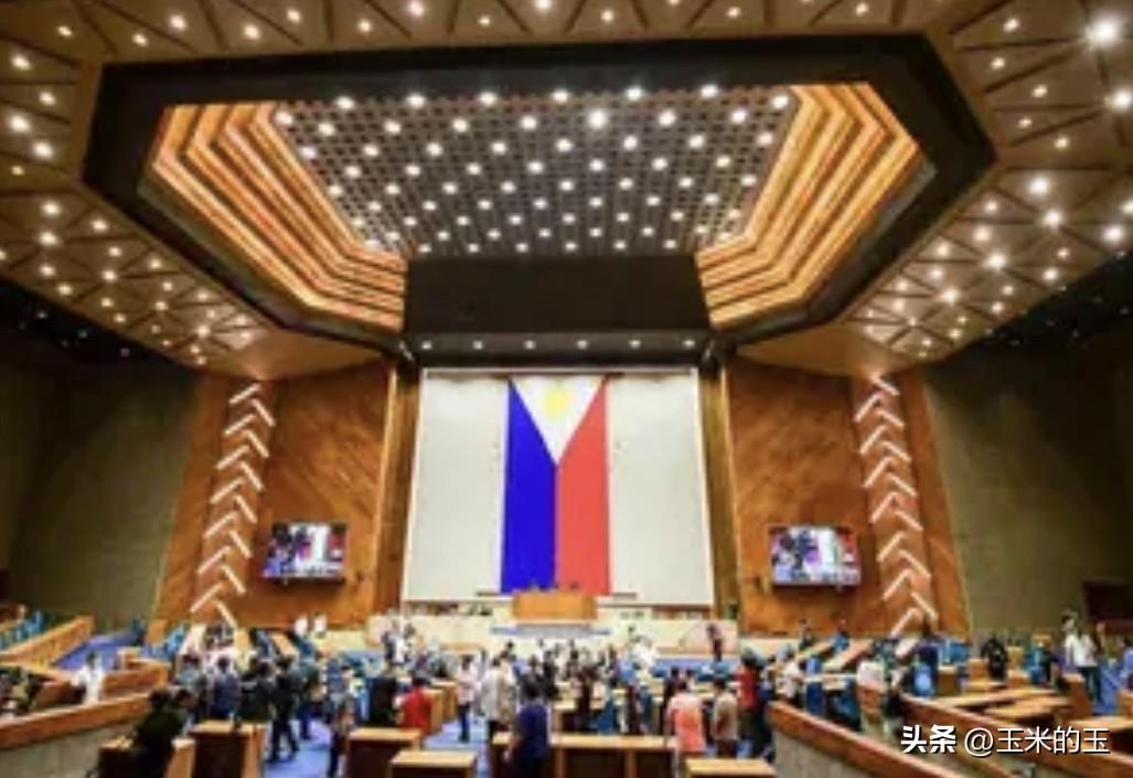 针对有人请求菲律宾最高法院签发暂禁令，以叫停涉及菲副总统莎拉.杜特尔特的弹劾程序