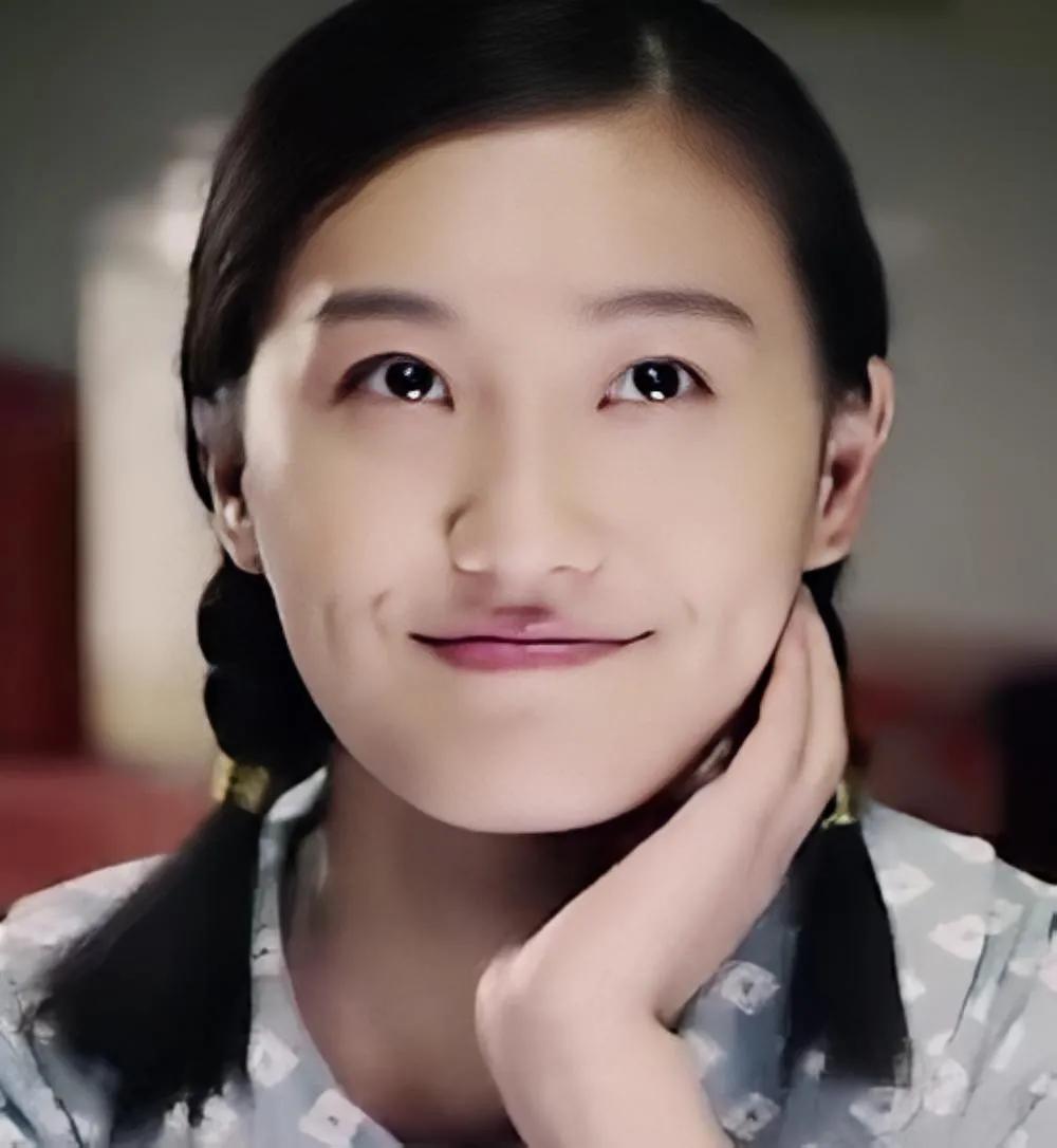  于海棠扮演者是苏濛濛，1989年9月5日出生于广东省深圳市,毕业于上海戏剧学院