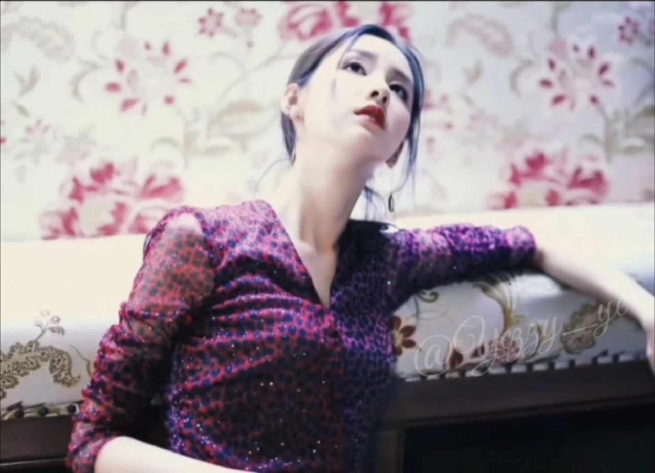好魅
怎么这么糊啊[笑哭]陈都灵
