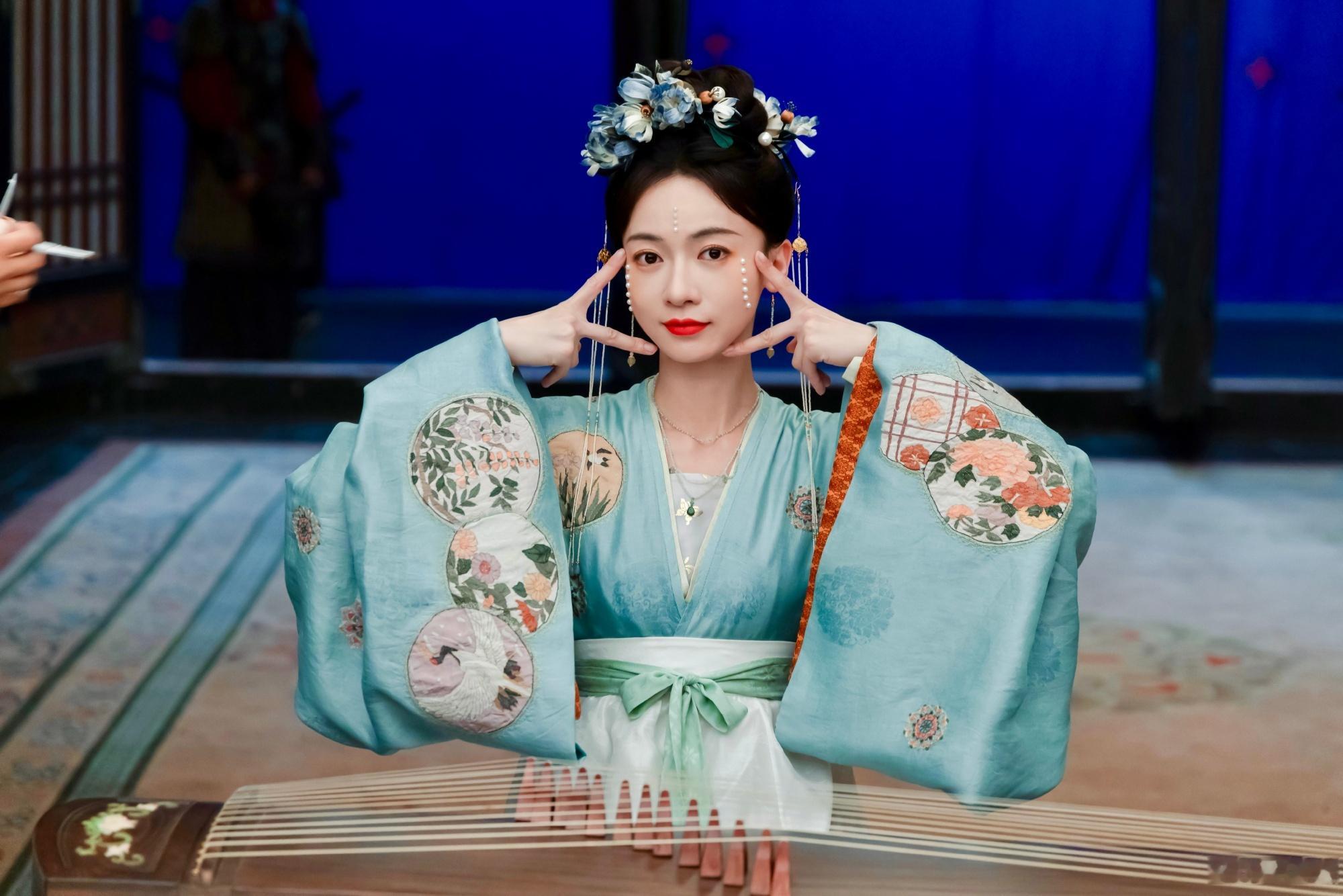 #吴谨言说爆剧很吓人的# 姐天生有爆剧命，左手魏璎珞，右手薛芳菲[打call] 