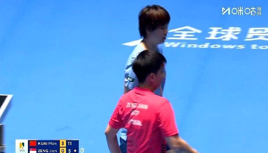 真搞不懂，蒯曼7-9落后连拿4分逆转，硬生生把新加坡选手打懵，评论区一帮人刷“莎