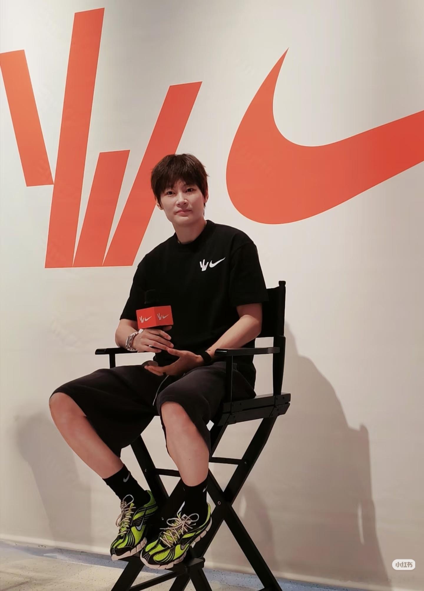 杨力维杨力维杨力维专属logotee 【8.1NIKE杨力维专属logotee发