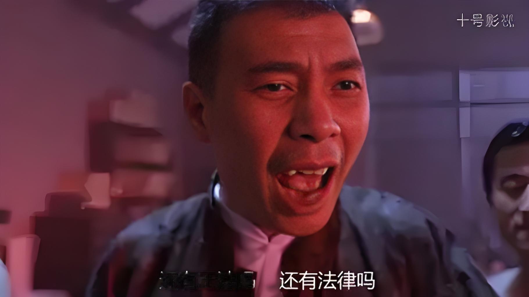 行人走路安全距离是多少走路突然转身撞到后面行人摔倒，法官竟然判后面人赔偿7000