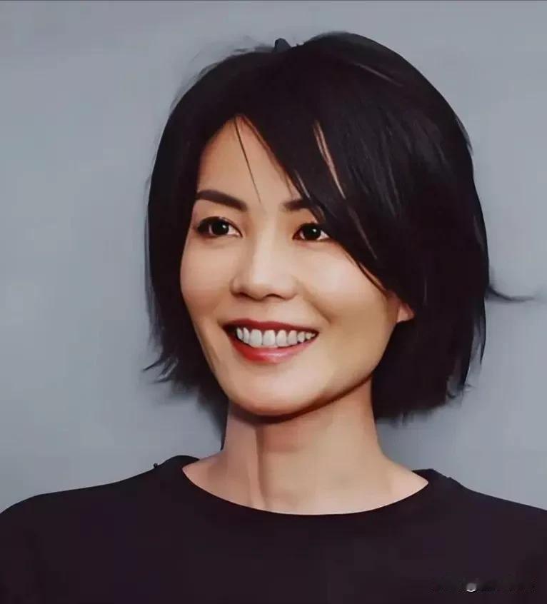 王菲，真的没想到！

12月29日，许久没有露面的王菲，突然登上了热搜，引发了热