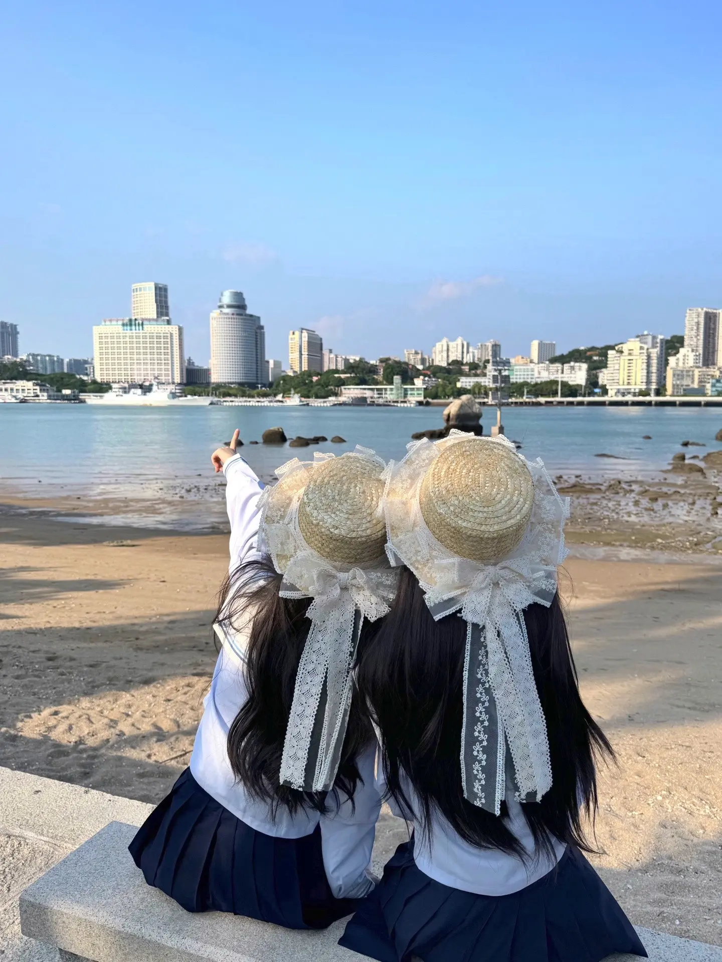和你在海边看日落 好像确实很浪漫