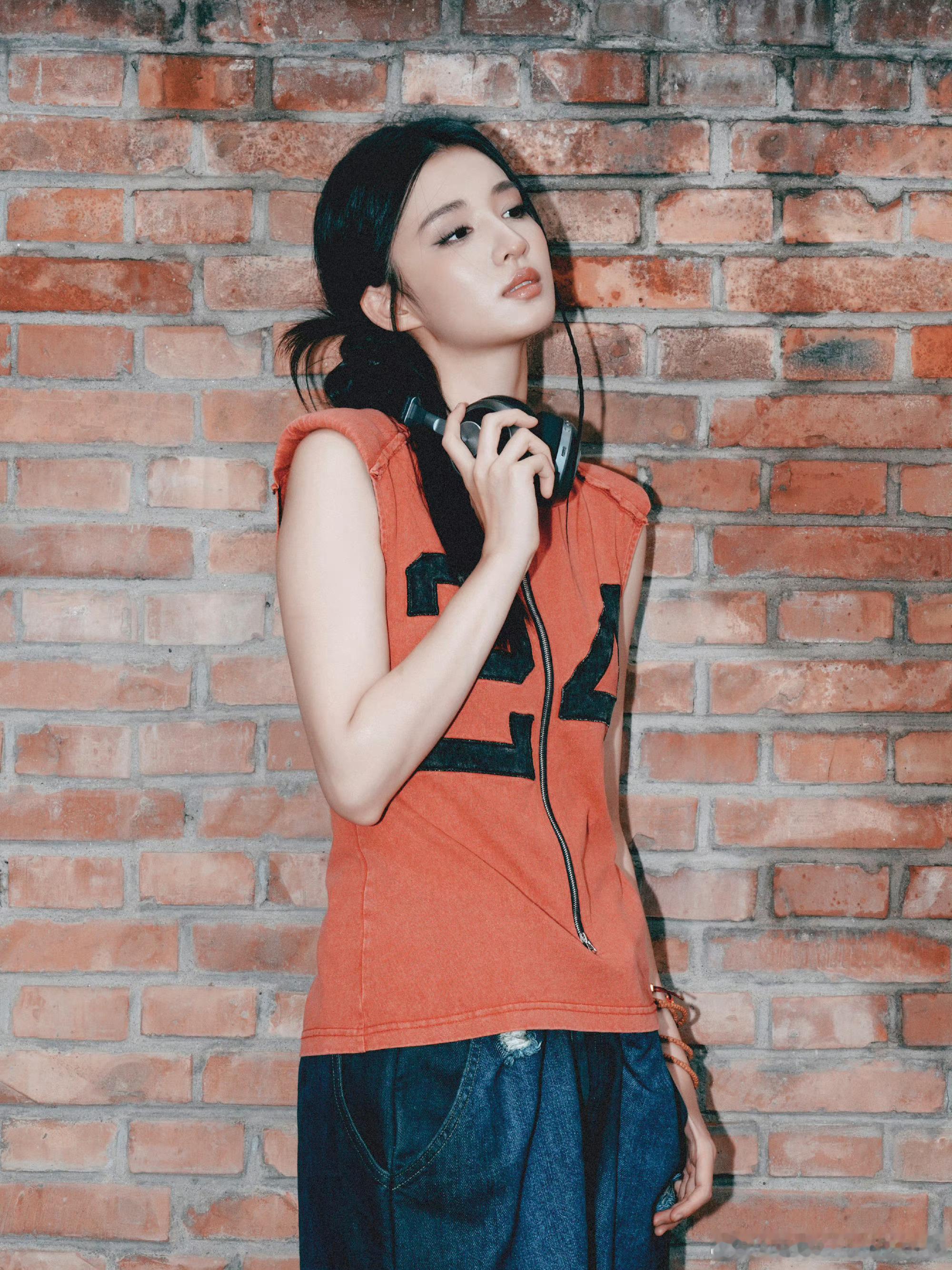 #王楚然九宫格##王楚然美式无袖背心#王楚然美式无袖背心，太酷了，[太开心][太