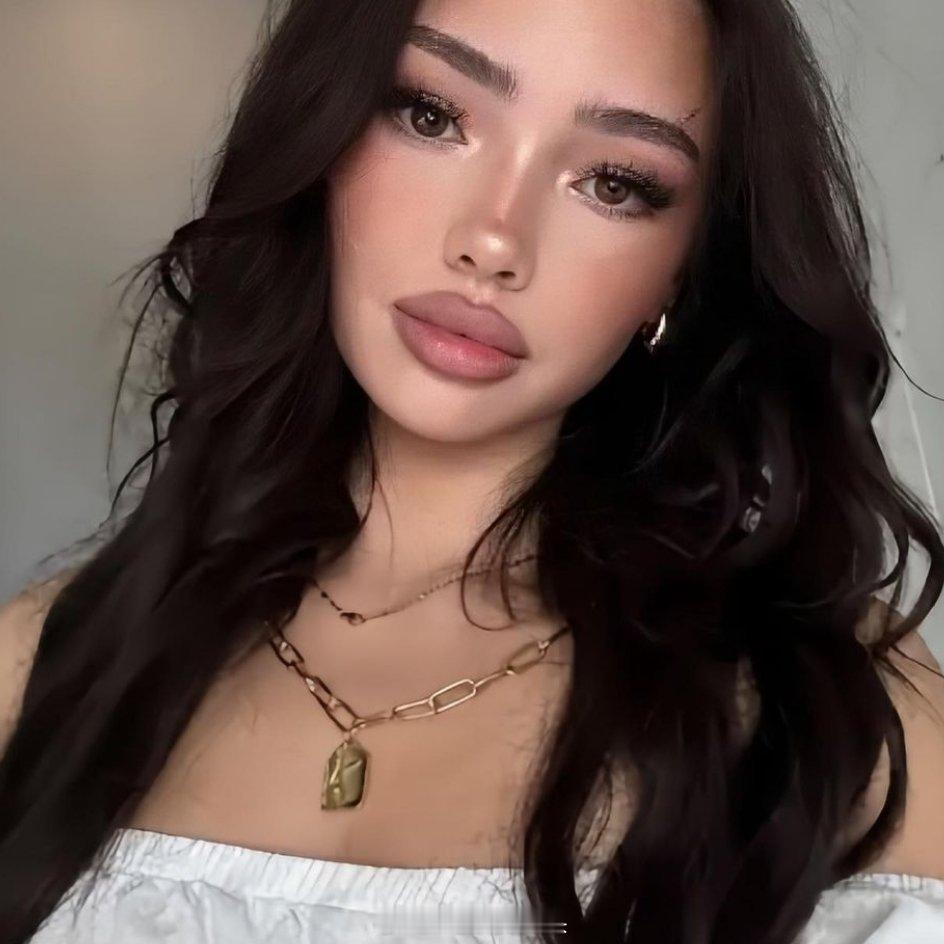 近期收藏的𝙒𝙚𝘾𝙝𝙖𝙩欧美头像 太爱了！ ​​​#ins欧美女头[超