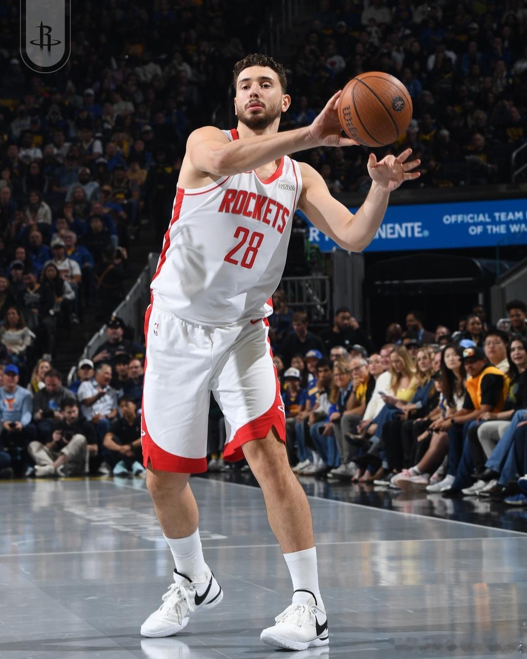 半场结束：火箭47-59勇士！小谢15分5篮板，申京9分3篮板，卡皇6分8篮板直