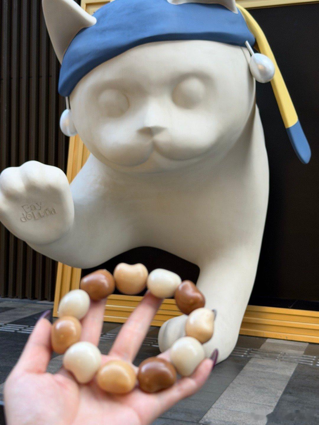 老虎不发威，你真当我是Hello, kitty.啊  ​​​