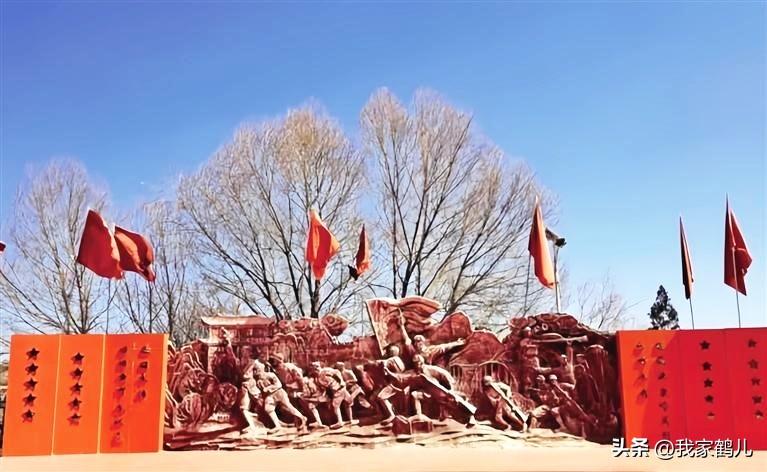 红色教育基地4月1日正式开放。
战场遗址地形沙盘，更是精准还原了沈家岭战场的战场