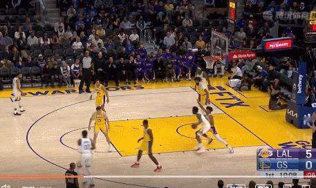 送维金斯吃惊天火锅，浓眉哥王者归来！NBA季前赛今天迎来一场焦点战，湖人和勇士的