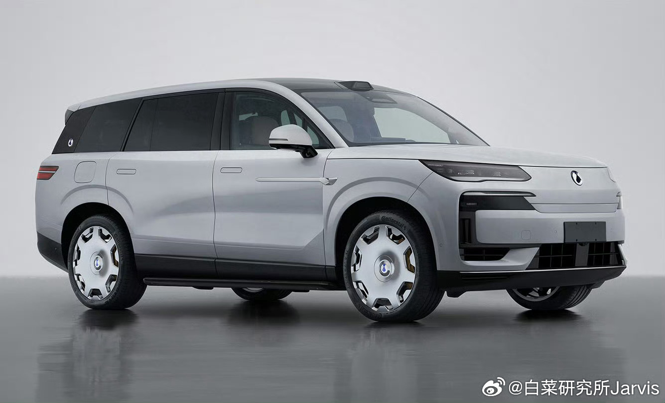 今年比亚迪产品思路第一弹，大唐以及后面的大汉这俩车就是价格锚，30万上下把市面上