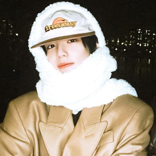 李河民 Merry 𝚌𝚑𝚛𝚒𝚜𝚝𝚖𝚊𝚜🧣🎄🌟 