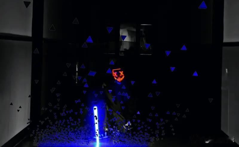 新时代下，VR游戏玩法可太丰富啦。以《节奏光剑》为例，它类似音乐版的切水果。玩家