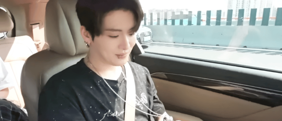 #力丸又开拓内娱打歌舞台了#的舞力全开太震撼，公园成为打歌新阵地，无比期待 9月