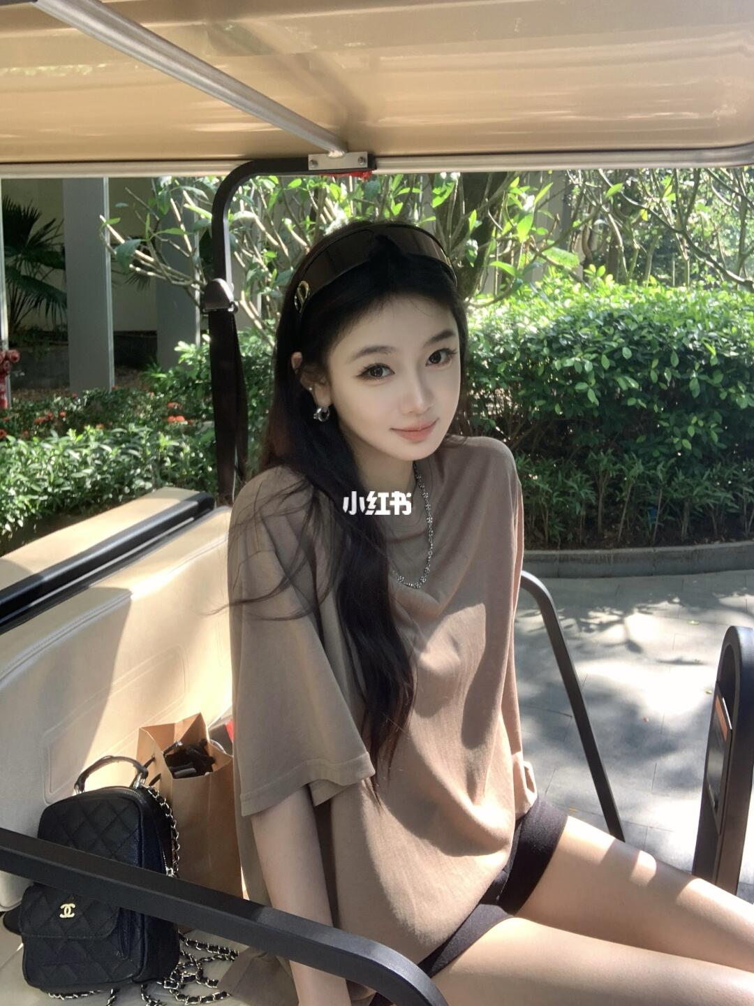 嘻嘻😜晒晒紫外线🦦