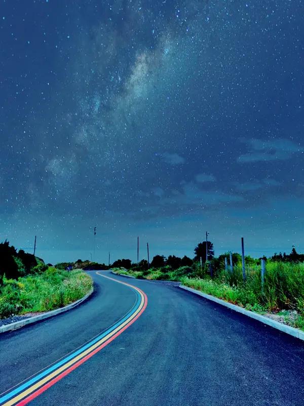 人生之路怎么才能满是希望？“人间正道是沧桑”给出了答案。
人生后半场，要学会顺心