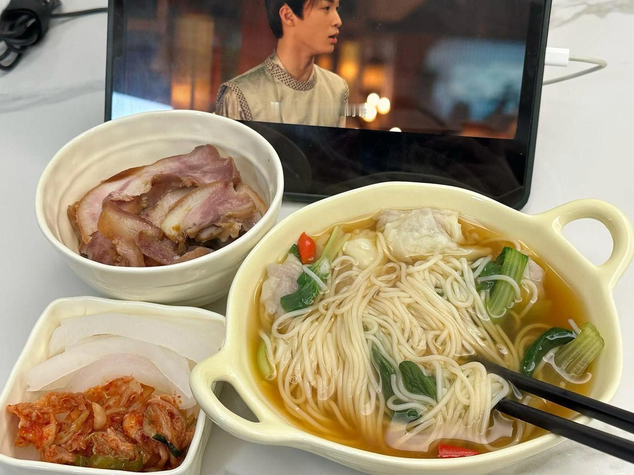 男的说娶老婆都是为了传宗接代
为了把老婆当生育工具，时间久了再去外面找女人玩儿。