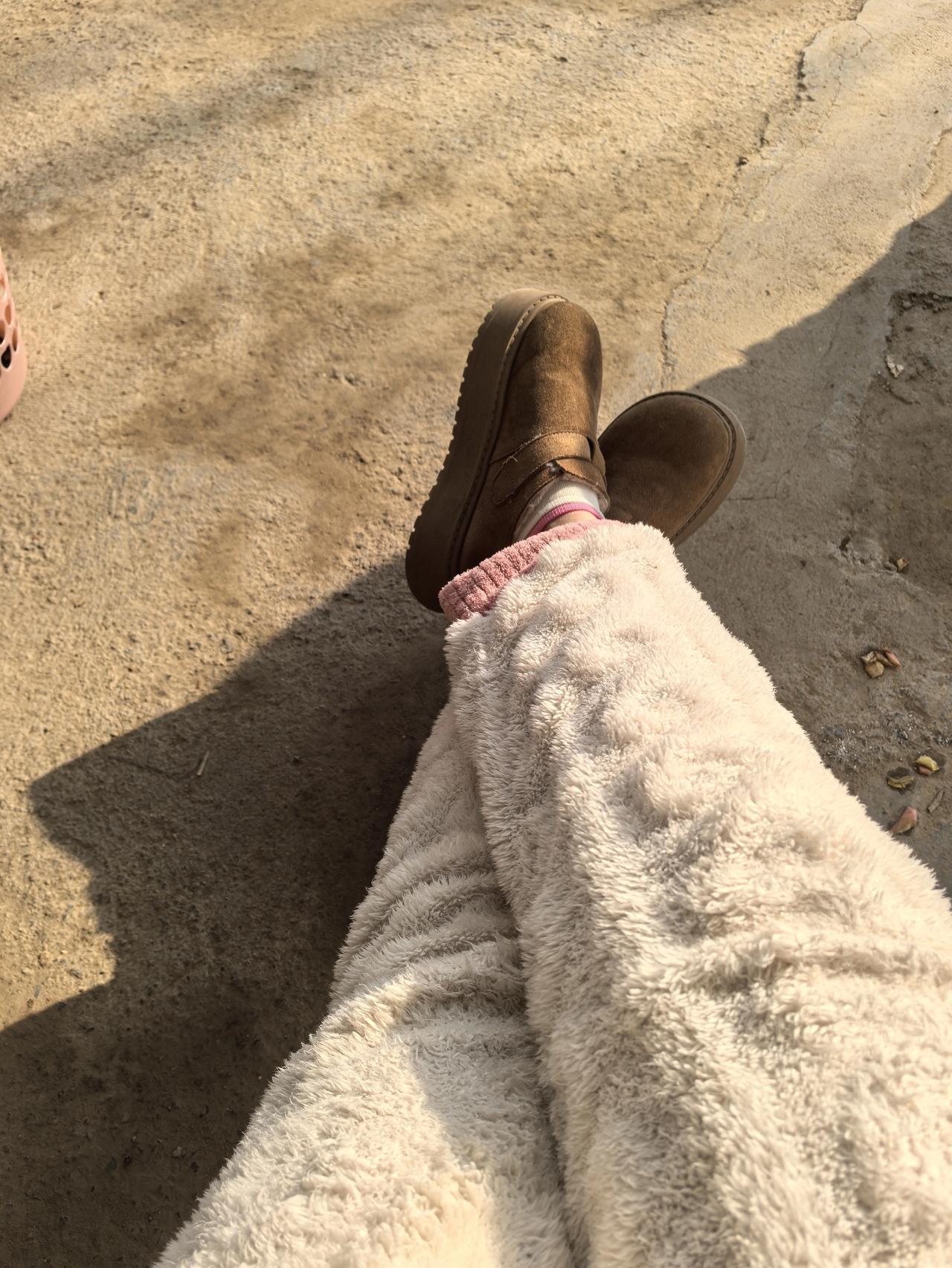 你有多久没有这么悠闲了🙃放空片刻的舒服 累了来坐坐