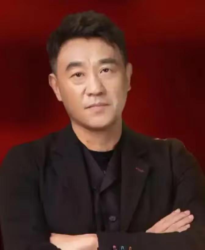 1997年，何冰遇到了多年未见的女同学李海洋，女同学说：“我都29了，嫁不出去了