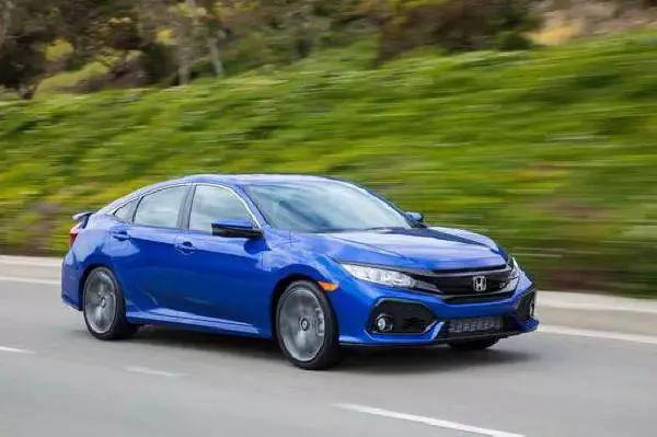 两年之内想买车的朋友，听我一句劝，电车和燃油车怎么选，你一定会感激我的

开了1