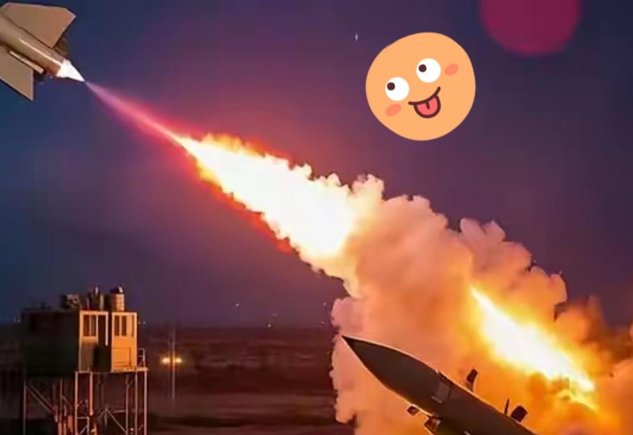 刚看央视新闻心里一惊

这回是真的玩大了

伊朗的导弹直接把以色列海法炼油厂给端